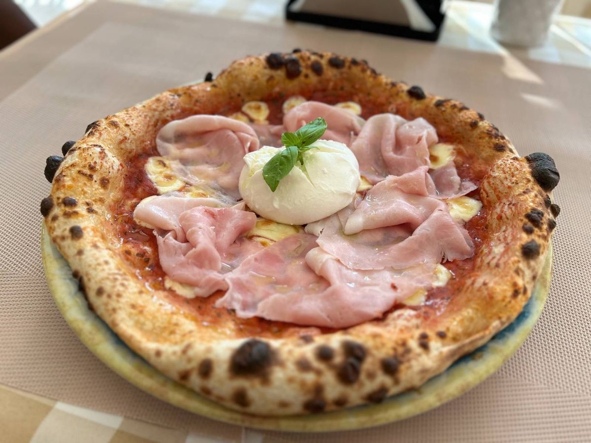 Pizza GOURMET Cotto con Burrata